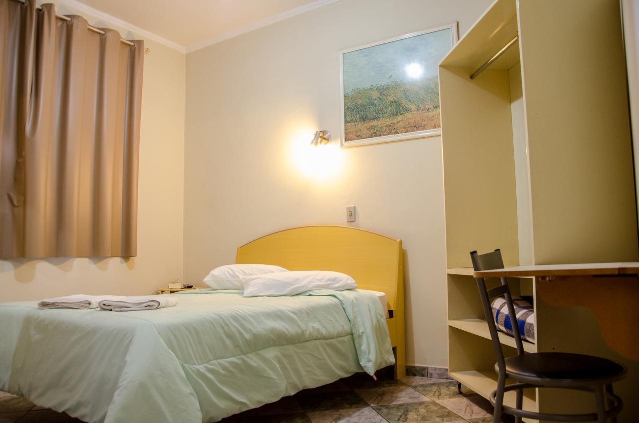 Hotel Pousada Do Leao Lencois Paulista Esterno foto